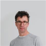 Photographe professionnel depuis neuf ans passionné par son métier